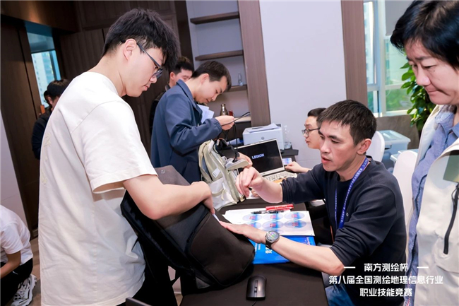 ̫������tyc4633