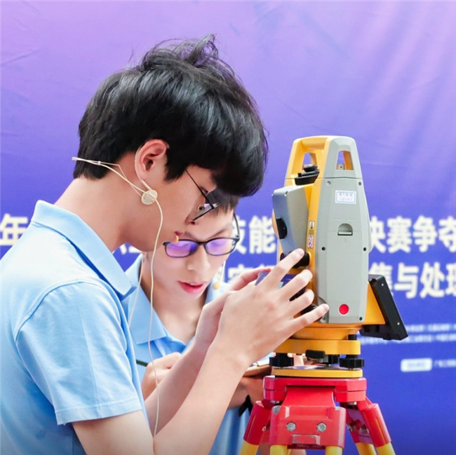 ̫������tyc4633