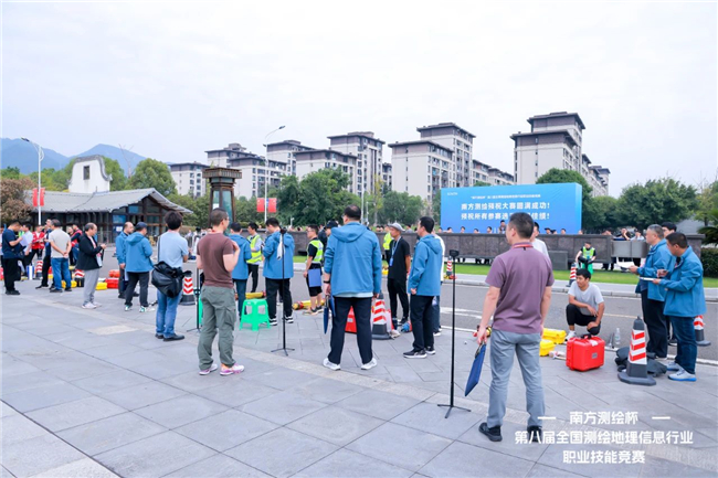 ̫������tyc4633