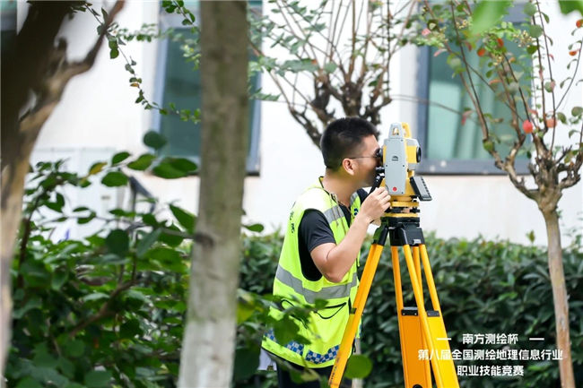 ̫������tyc4633