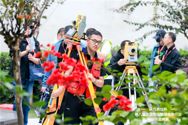 ̫������tyc4633