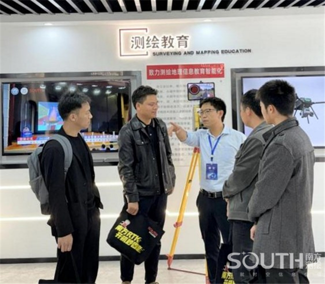 ̫������tyc4633