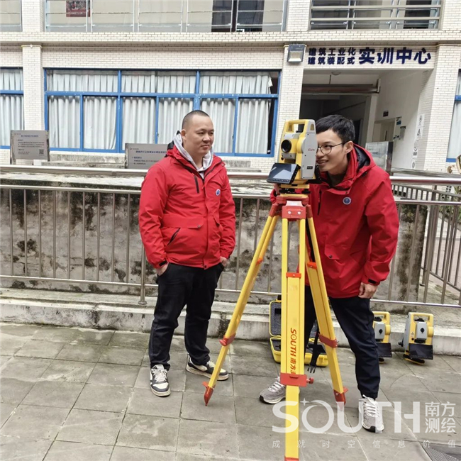 ̫������tyc4633