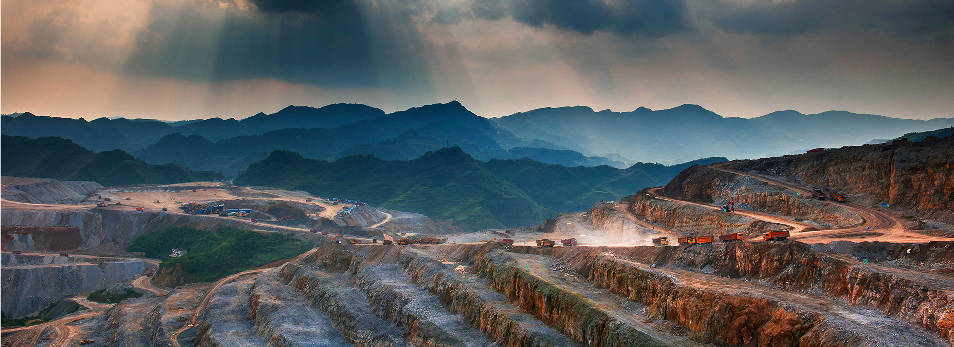 ̫������tyc4633