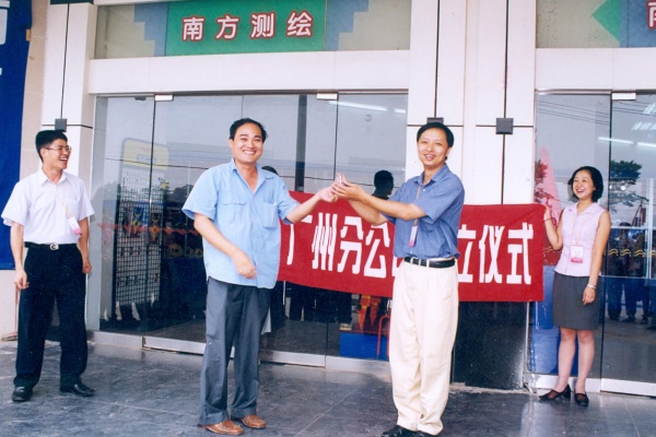 ̫������tyc4633