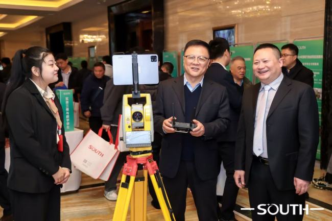 ̫������tyc4633