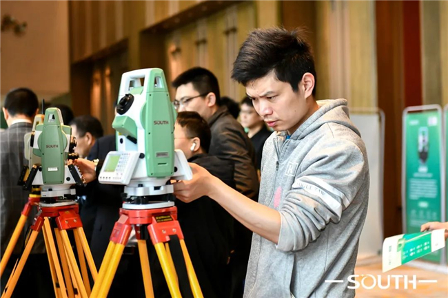 ̫������tyc4633