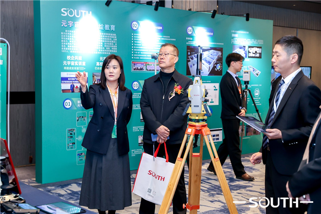 ̫������tyc4633