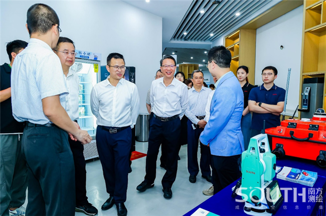 ̫������tyc4633