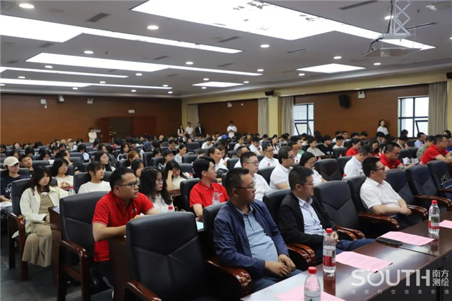 ̫������tyc4633