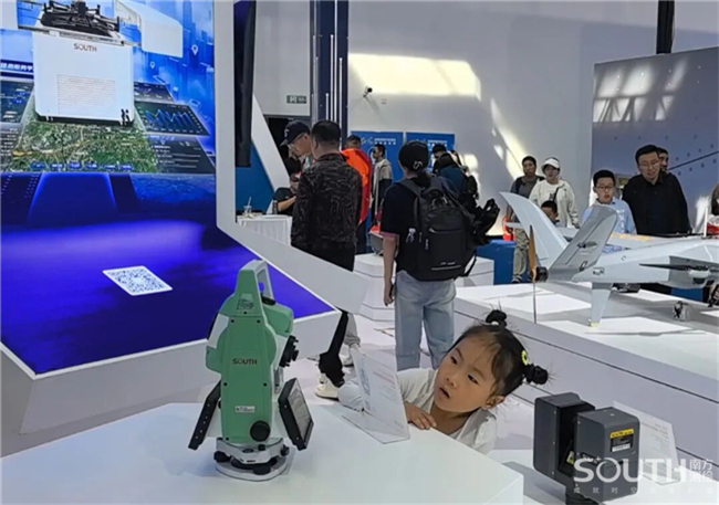 ̫������tyc4633