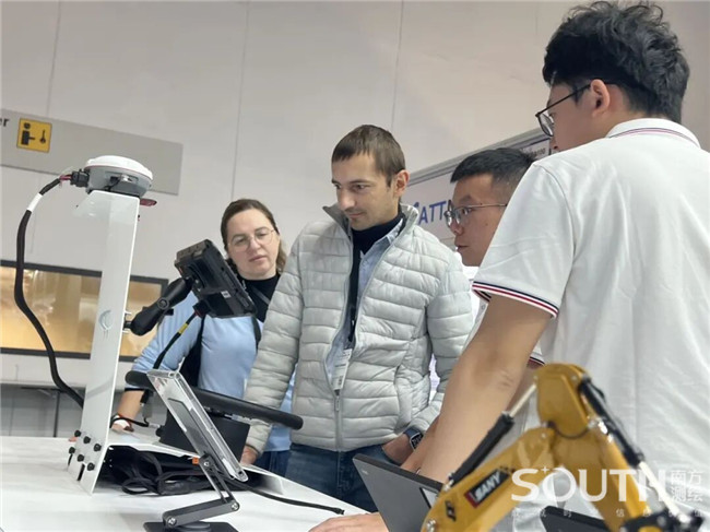 ̫������tyc4633