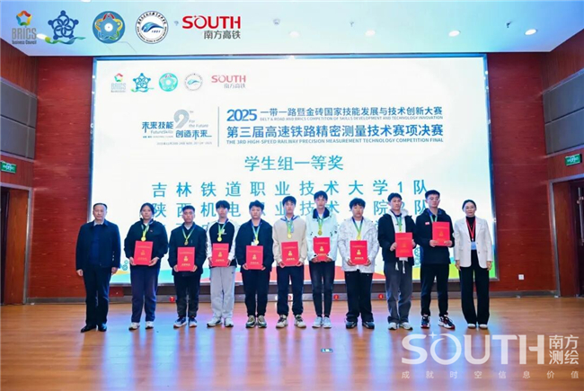 ̫������tyc4633