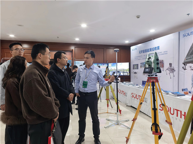 ̫������tyc4633