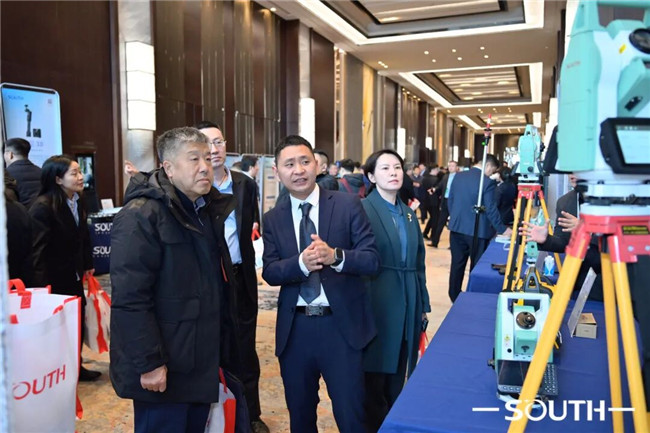 ̫������tyc4633