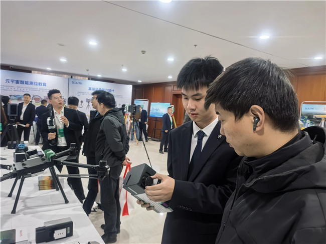 ̫������tyc4633