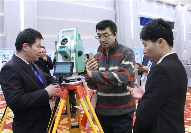 ̫������tyc4633