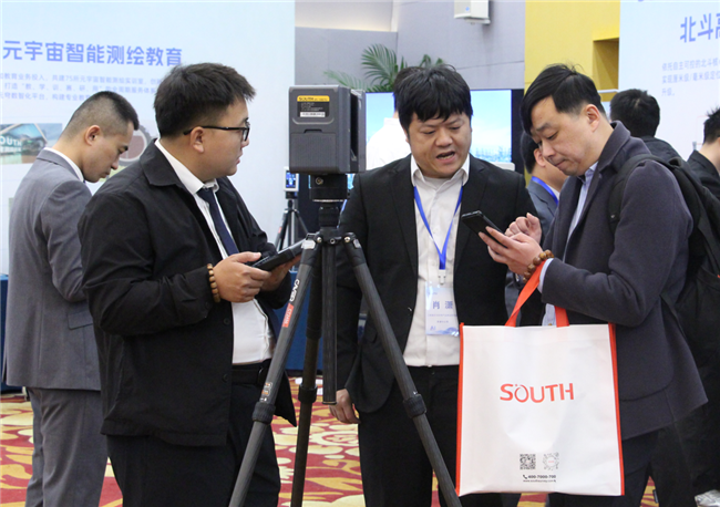 ̫������tyc4633