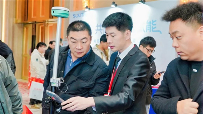 ̫������tyc4633