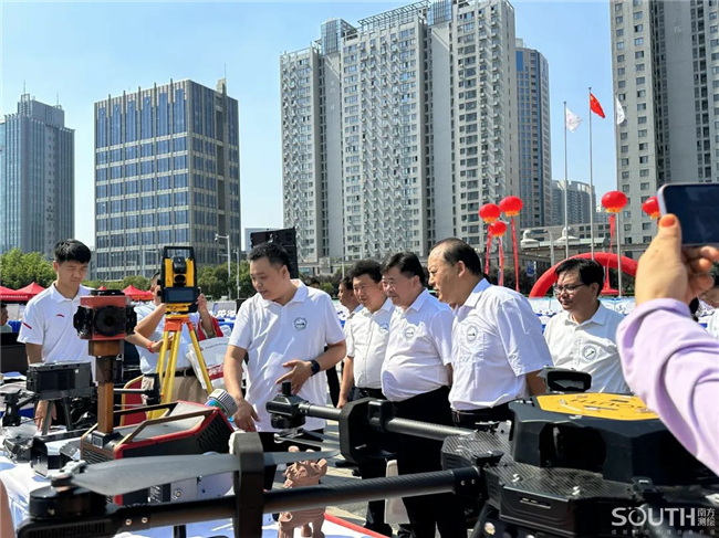 ̫������tyc4633