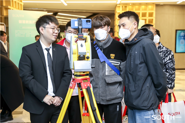 ̫������tyc4633