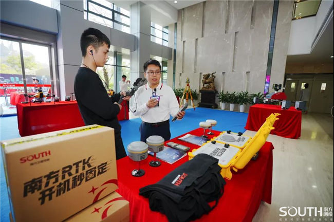 ̫������tyc4633