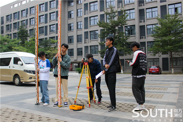 ̫������tyc4633