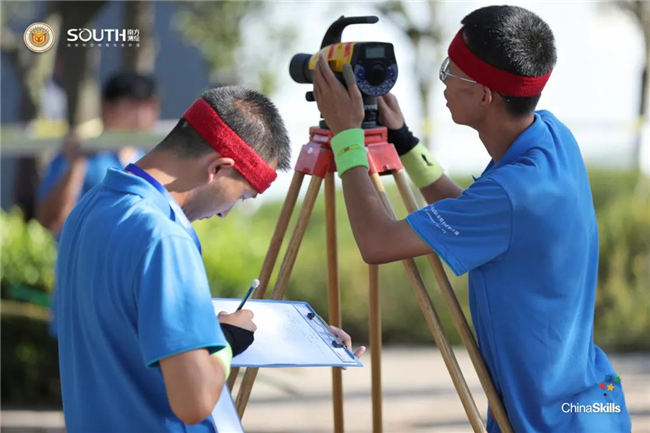 ̫������tyc4633