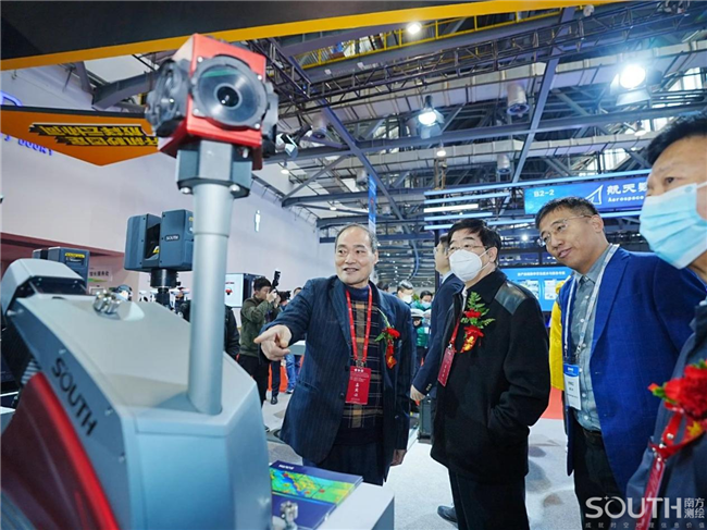 ̫������tyc4633