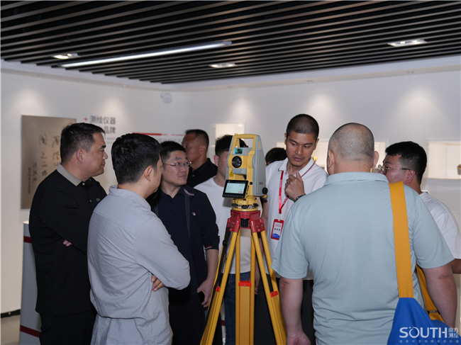 ̫������tyc4633