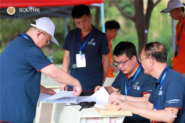 ̫������tyc4633