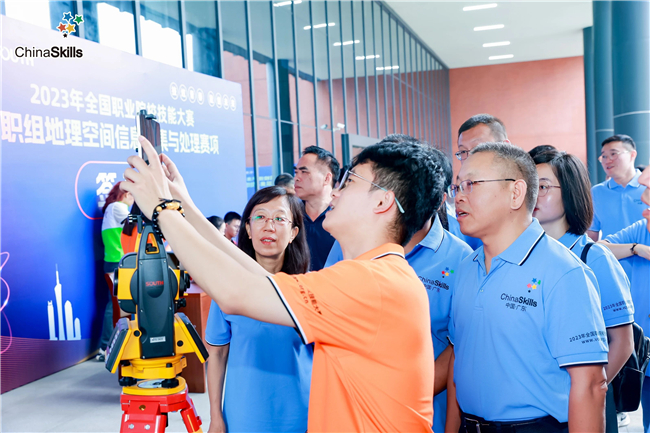 ̫������tyc4633