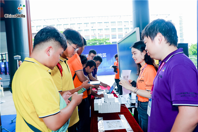 ̫������tyc4633