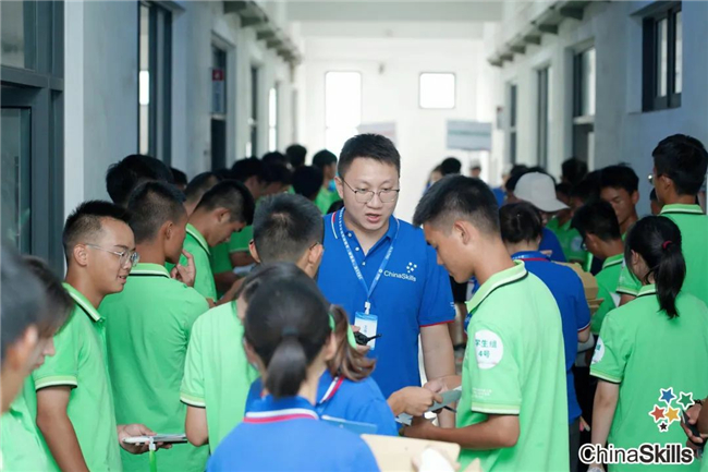 ̫������tyc4633