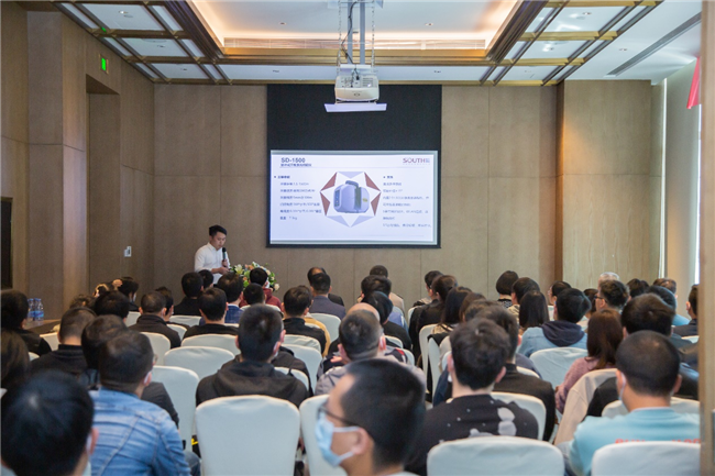 ̫������tyc4633