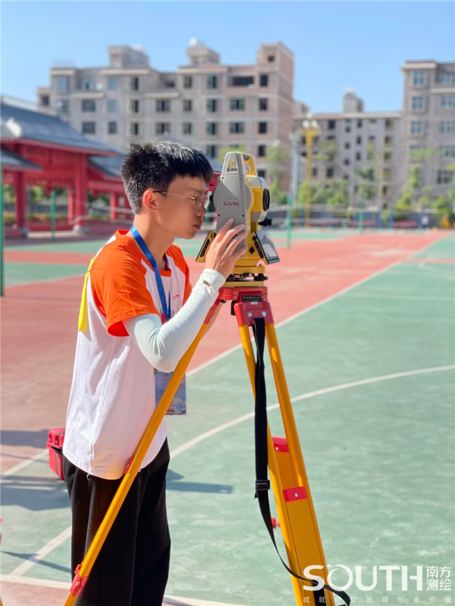 ̫������tyc4633