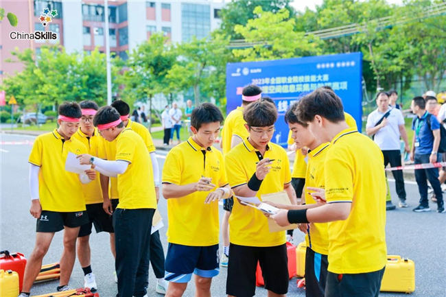 ̫������tyc4633