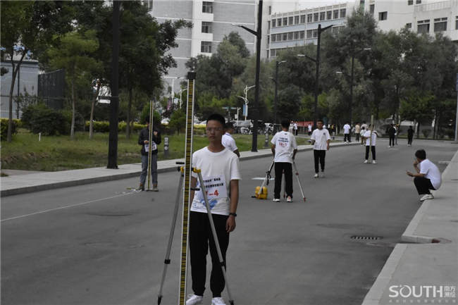 ̫������tyc4633