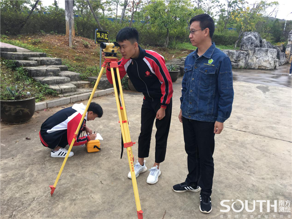 ̫������tyc4633