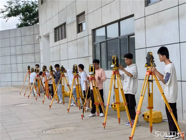 ̫������tyc4633