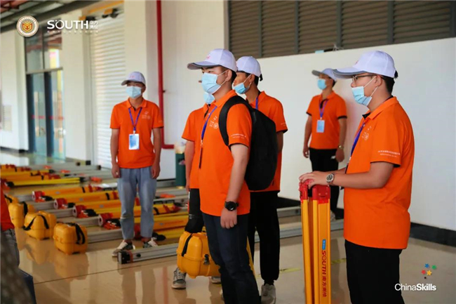 ̫������tyc4633