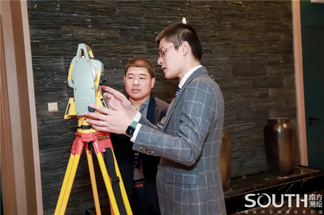 ̫������tyc4633