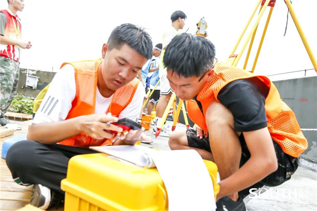 ̫������tyc4633