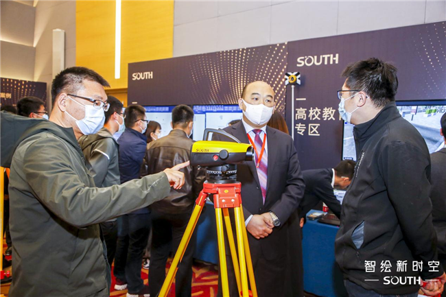 ̫������tyc4633