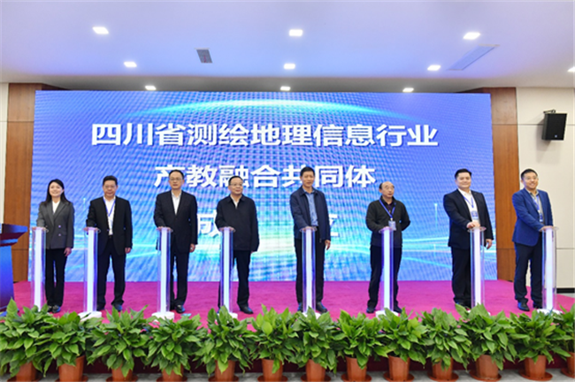 ̫������tyc4633