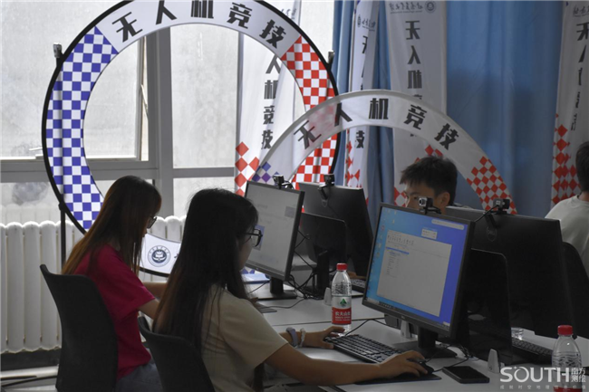 ̫������tyc4633