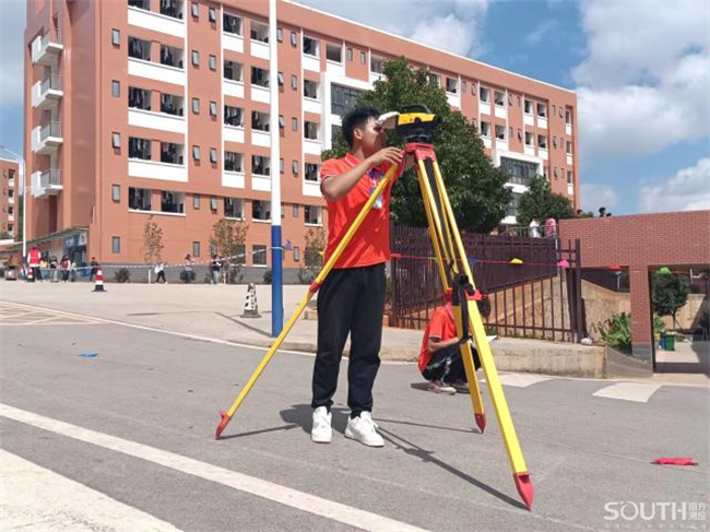 ̫������tyc4633