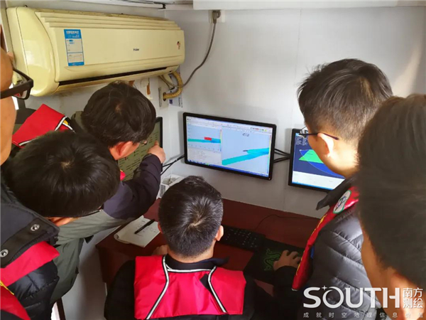 ̫������tyc4633