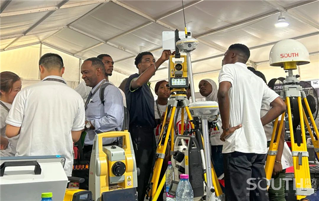 ̫������tyc4633