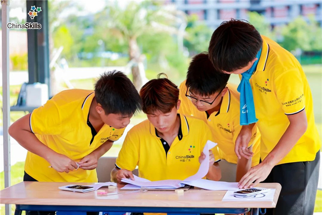 ̫������tyc4633